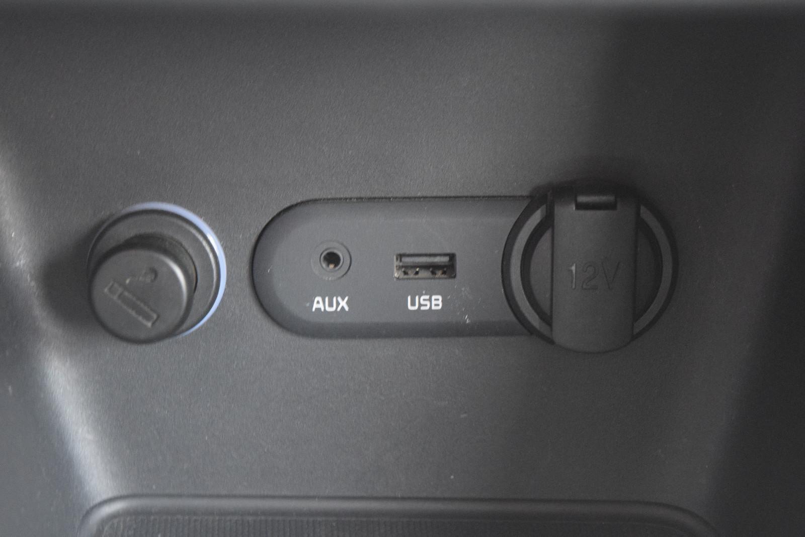 Kia cee'd 2013 — photo 15