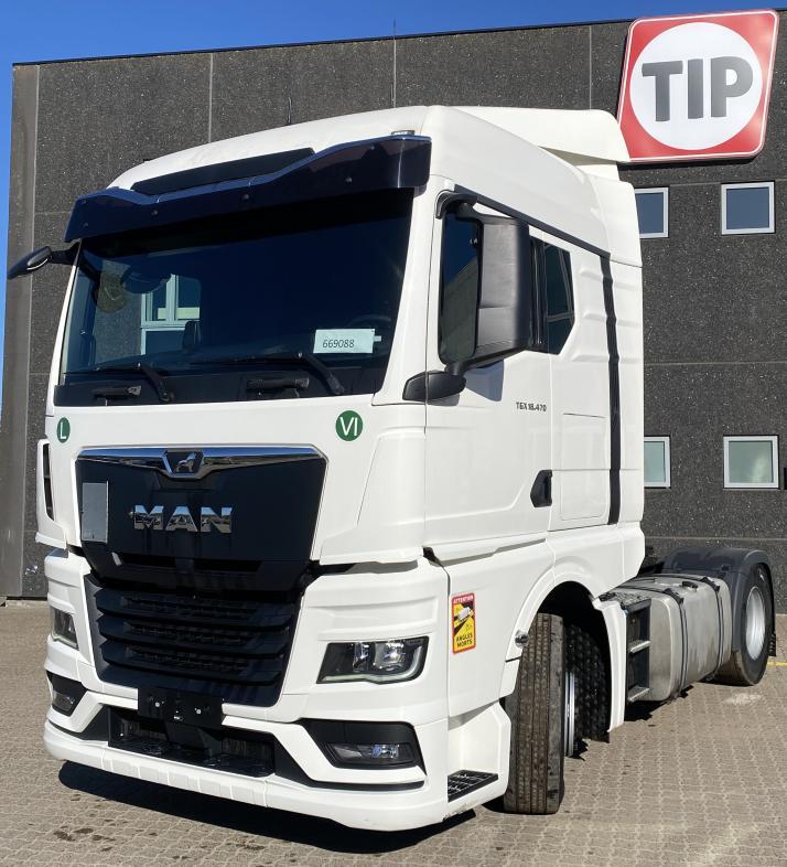 MAN Vehicle Tractor 4x2 Standard
