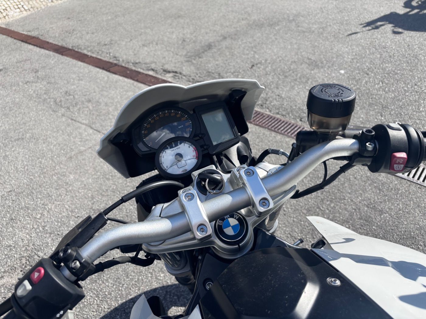 Fahrzeugabbildung BMW F 800 R K73, ABS, Heizgriffe, Steckdose,
