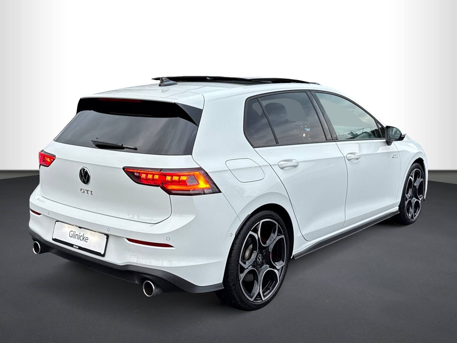 Volkswagen Golf VIII GTI 2.0 TSI DSG AHK PANO HEAD-UP R foto 2