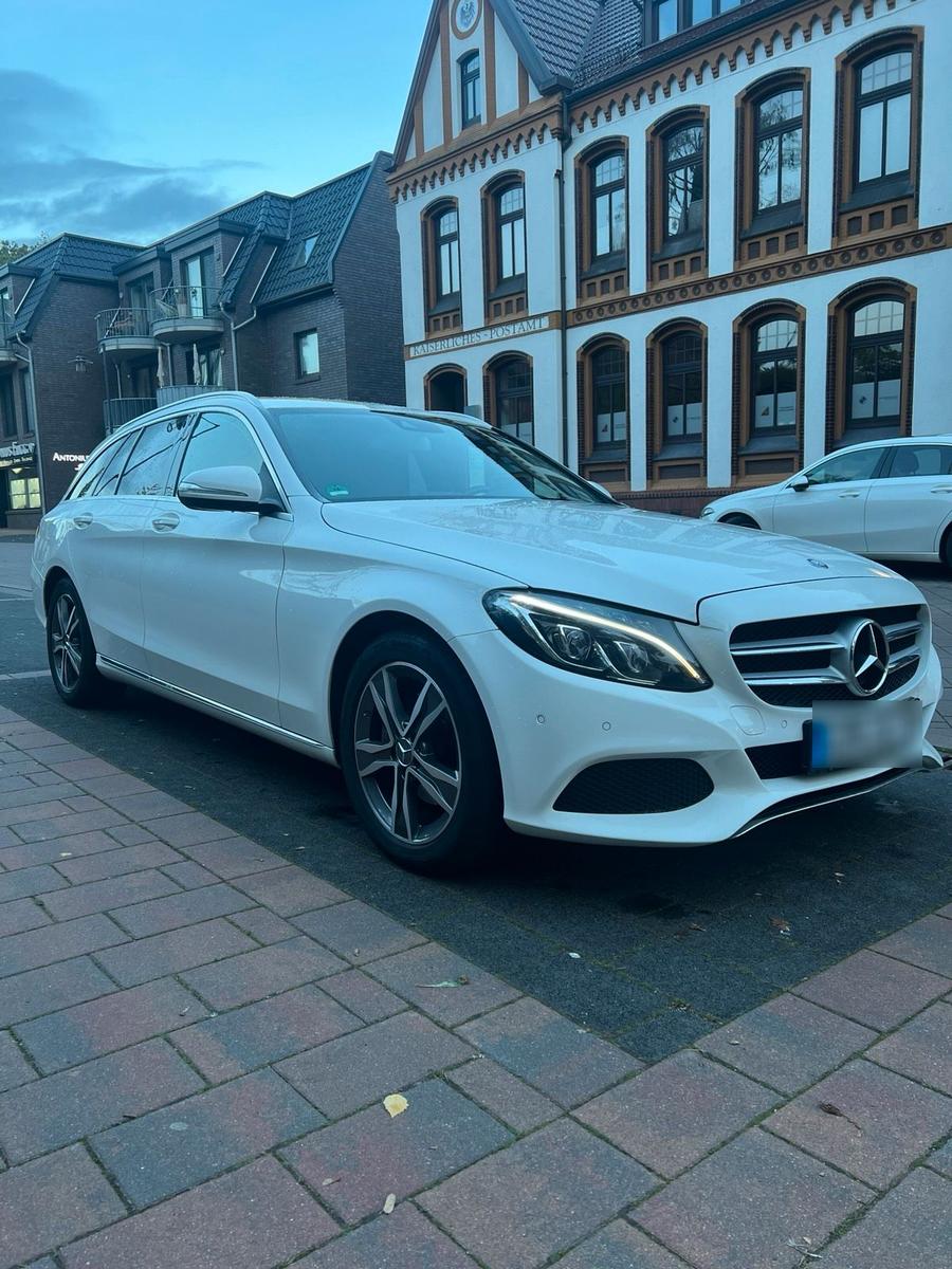 Mercedes-Benz C 220