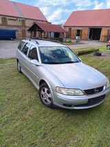 Opel Vektra 1,8 B Caravan, Automatik - Opel Vectra aus 1999: B