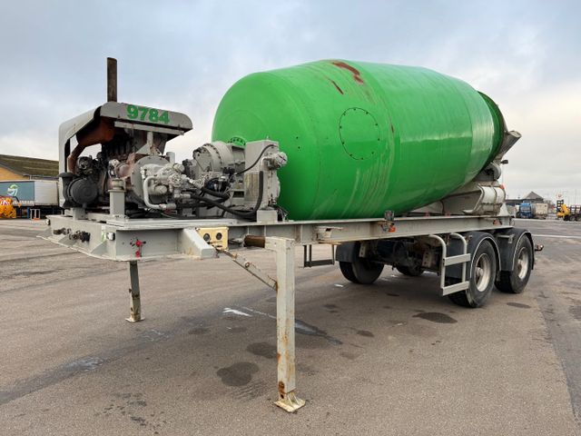 Lecinena 12 m3 Baruval 2 achse Beton/Concrete mixer