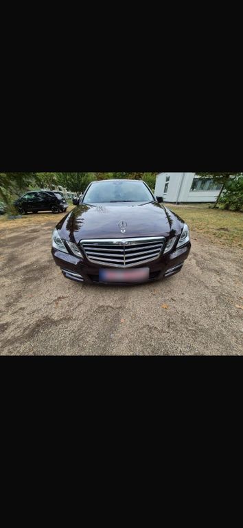 Image of Mercedes-Benz E 250