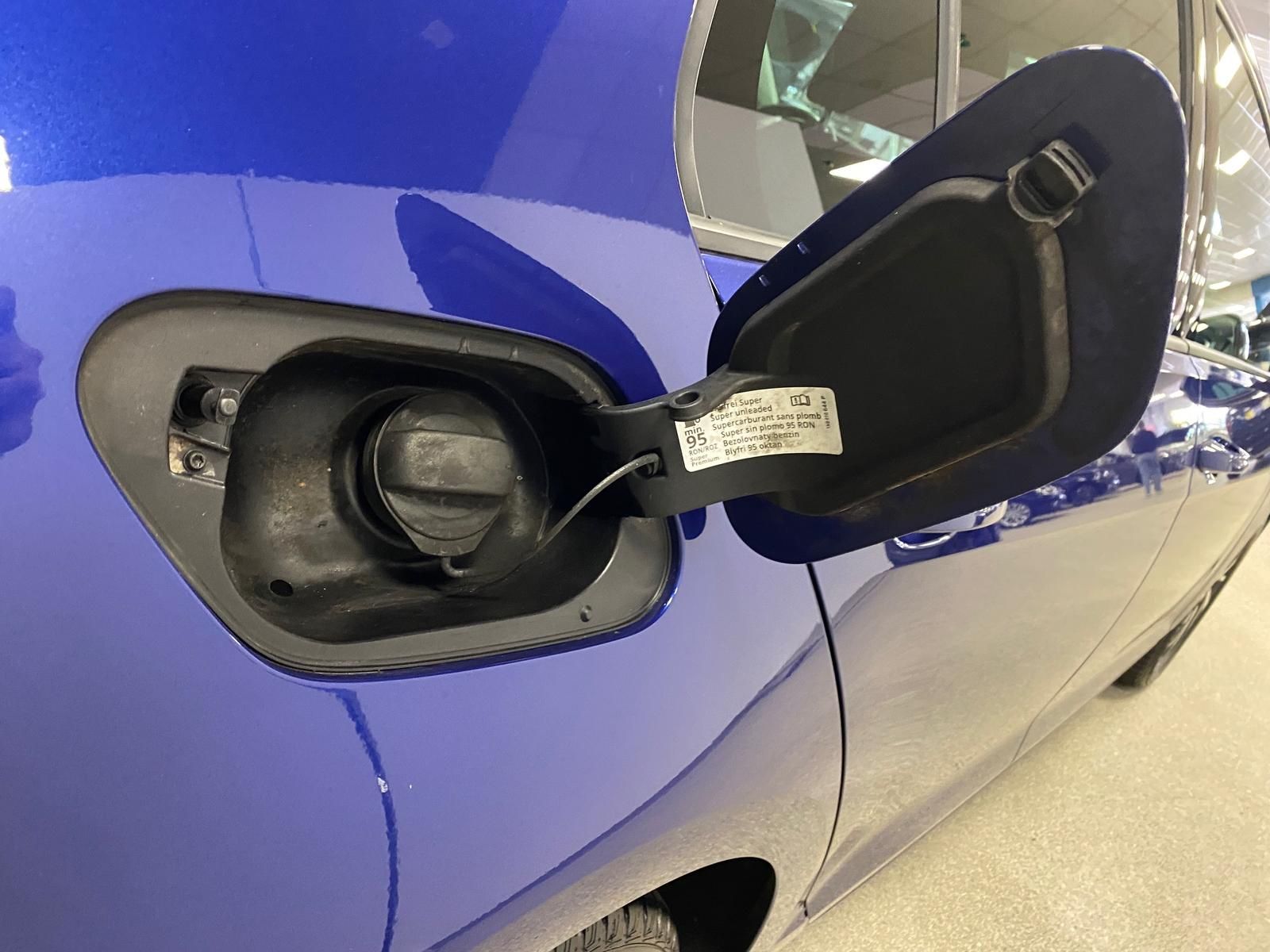 Fahrzeugabbildung Volkswagen Golf 1.0 TSI Join+ALLWETTER+KLIMA+SITZHEIZ+NAVI+