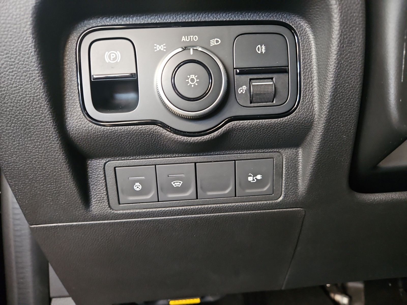 Fahrzeugabbildung Mercedes-Benz 200 Progressive LED RFK Nav 9,5"MBUX MOPF