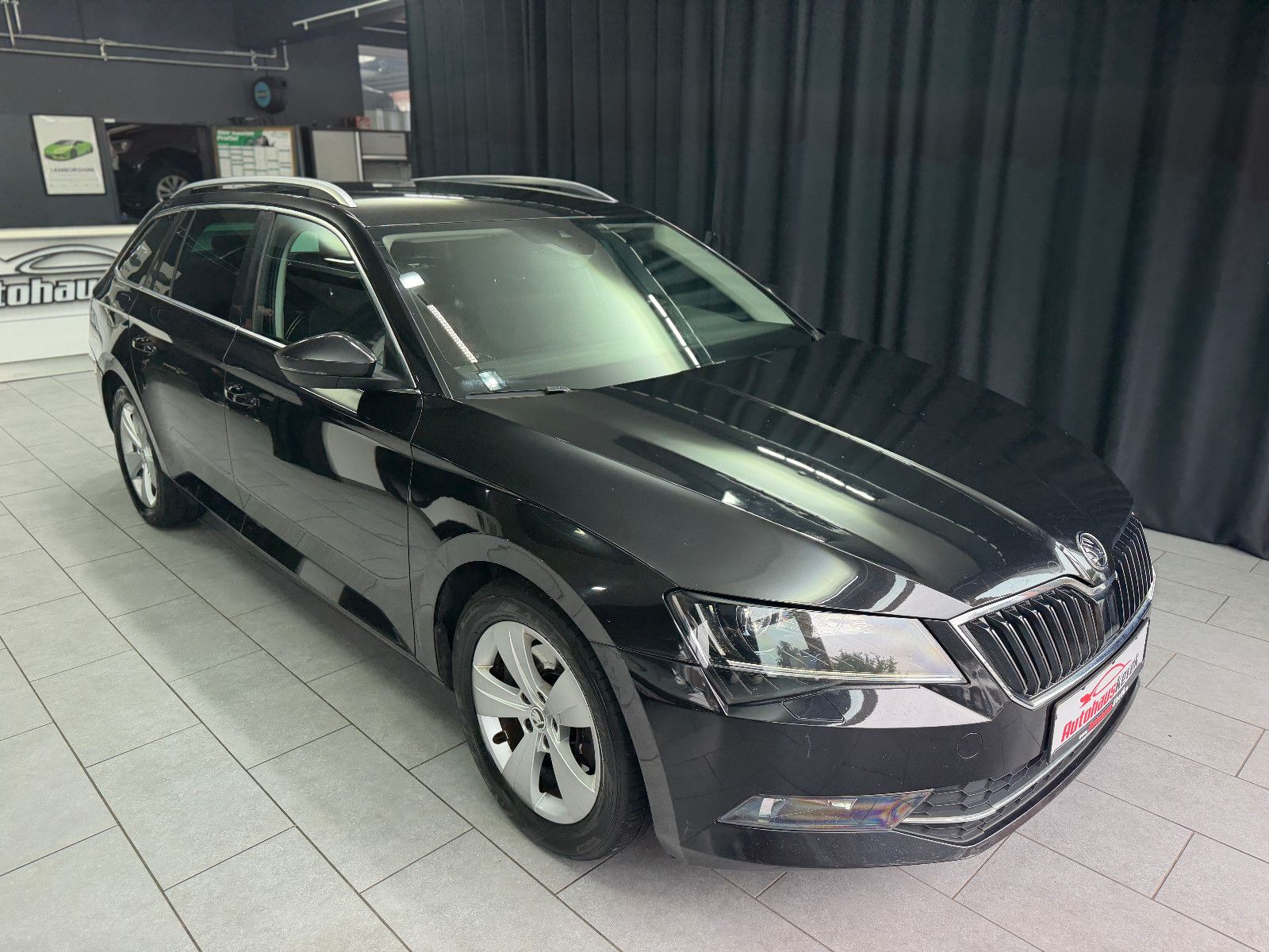 Fahrzeugabbildung SKODA Superb Combi Style |DSG|NAVI|MEMORY|ACC