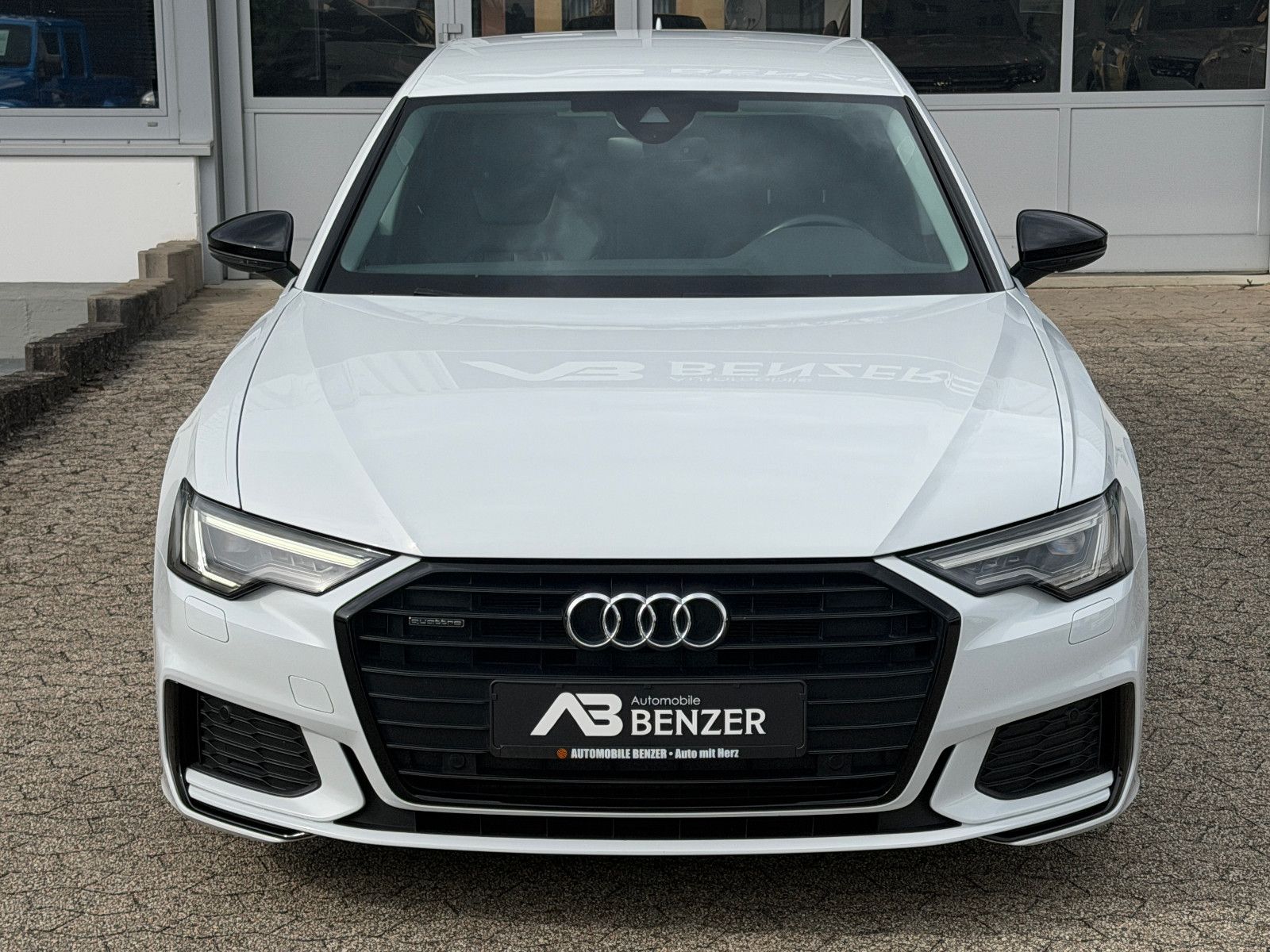Fahrzeugabbildung Audi 55 TFSI e quattro S-Line/LEDER/Navi/LED/CarPlay/