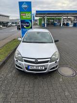 Opel Astra 1.6 Catch me now - Opel Astra: Catch Me