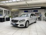 Mercedes-Benz E 220 d Aut.T-Model Navi Kamera LED Schiebedach