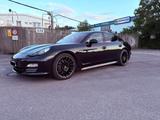 Porsche Panamera 4 PDK / BOSE / PZ-SHG/Bi-Xenon/SHD/ - Porsche Panamera von privat