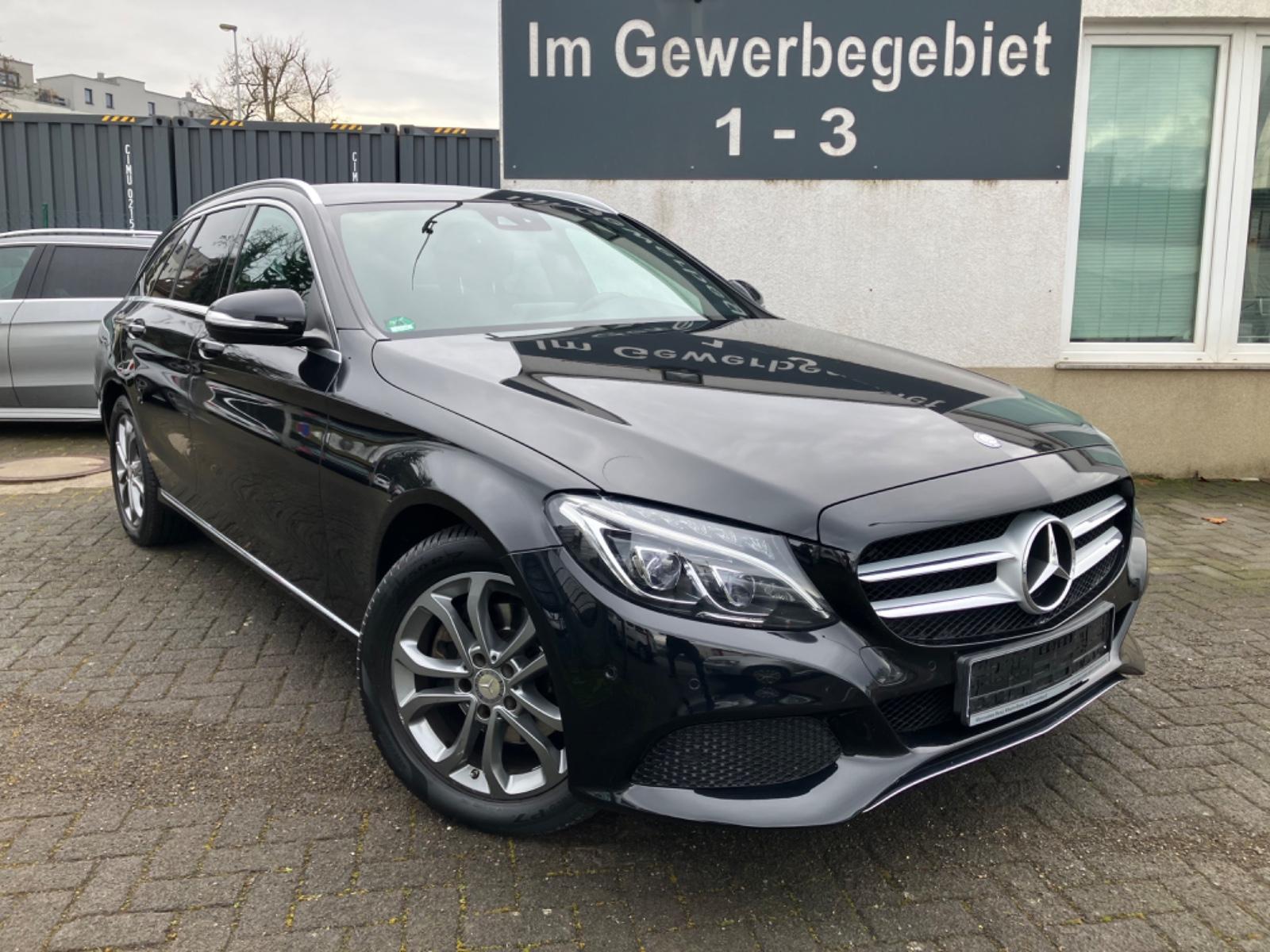 Mercedes-Benz C 220T BlueTec / d Avantgarde LED-COMAND-LEDER