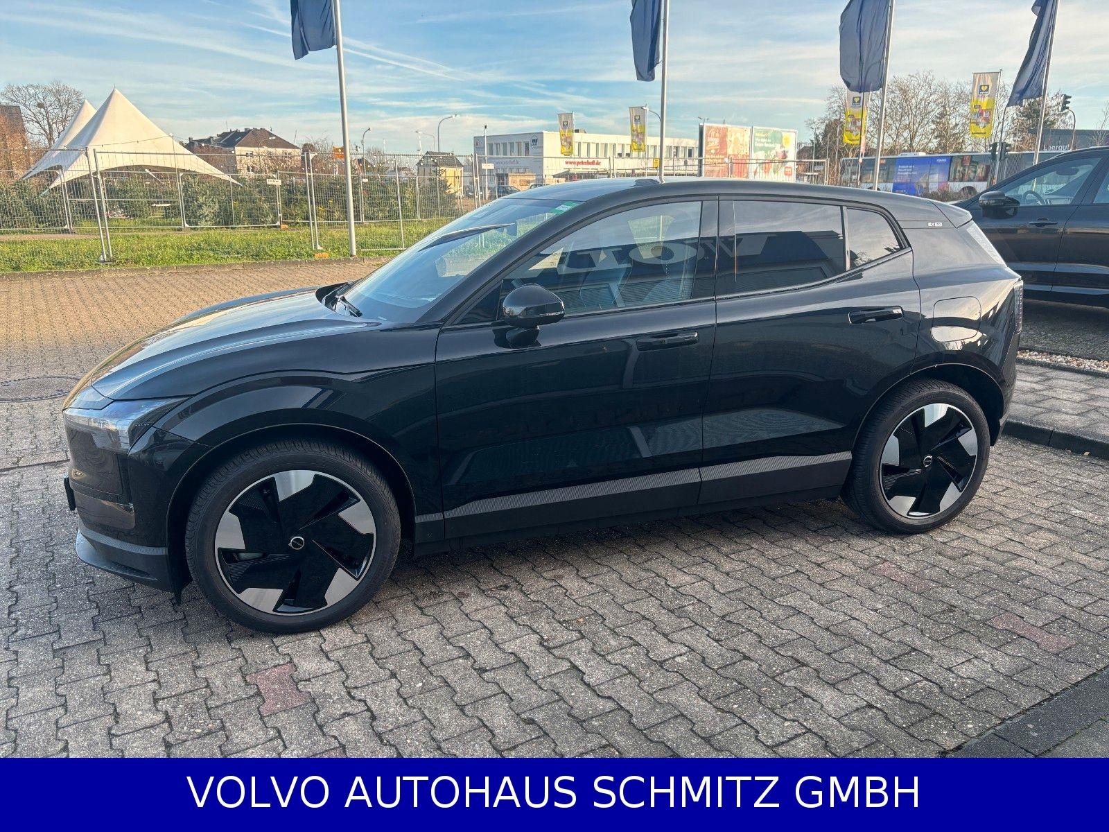 Volvo EX30 Plus AWD TWIN Pure Electric Dienstwagen