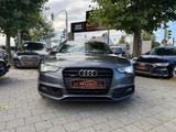 Audi A5 Sportback 2.0 TDI  quattro - mit Diesel-Antrieb: Grau, Alcantara, mit Spurwechselassistent