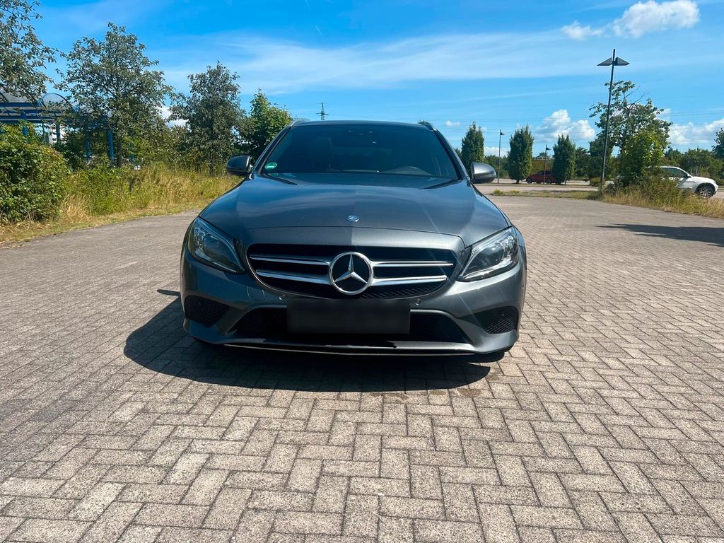 Image of Mercedes-Benz C 220