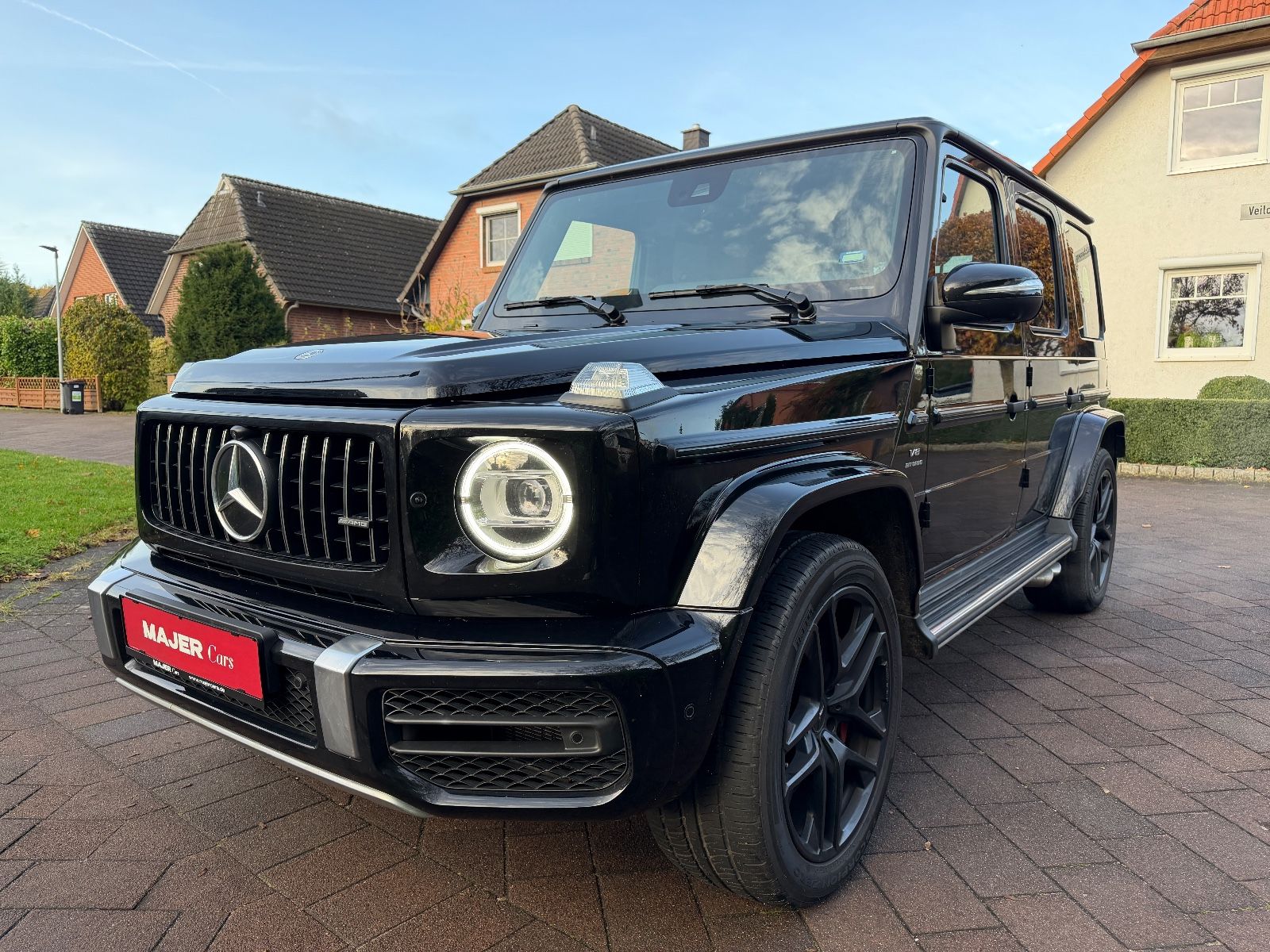 Fahrzeugabbildung Mercedes-Benz G 63 AMG MEMO*BURMESTER*SDACH*ACC*LED*SBELÜFTUNG