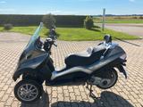 Piaggio MP3 250 LT - PIAGGIO MP3 250