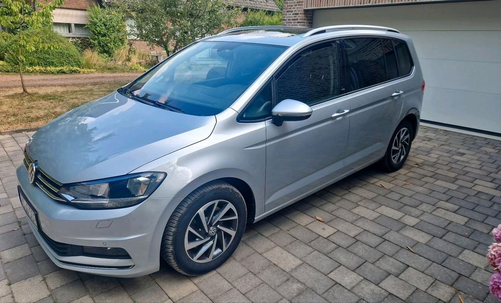 Image of Volkswagen Touran