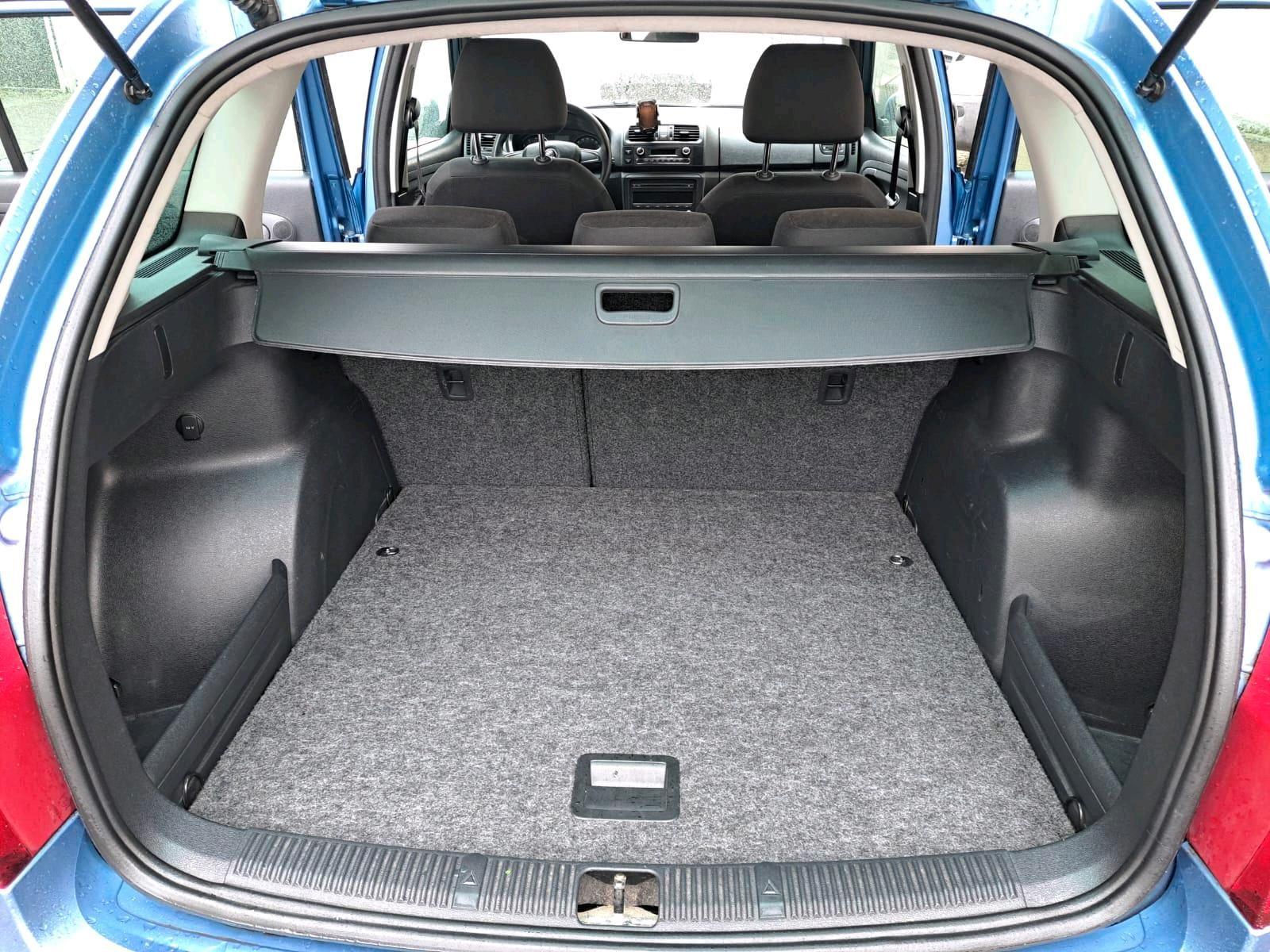 Skoda Fabia 2013 — rear view