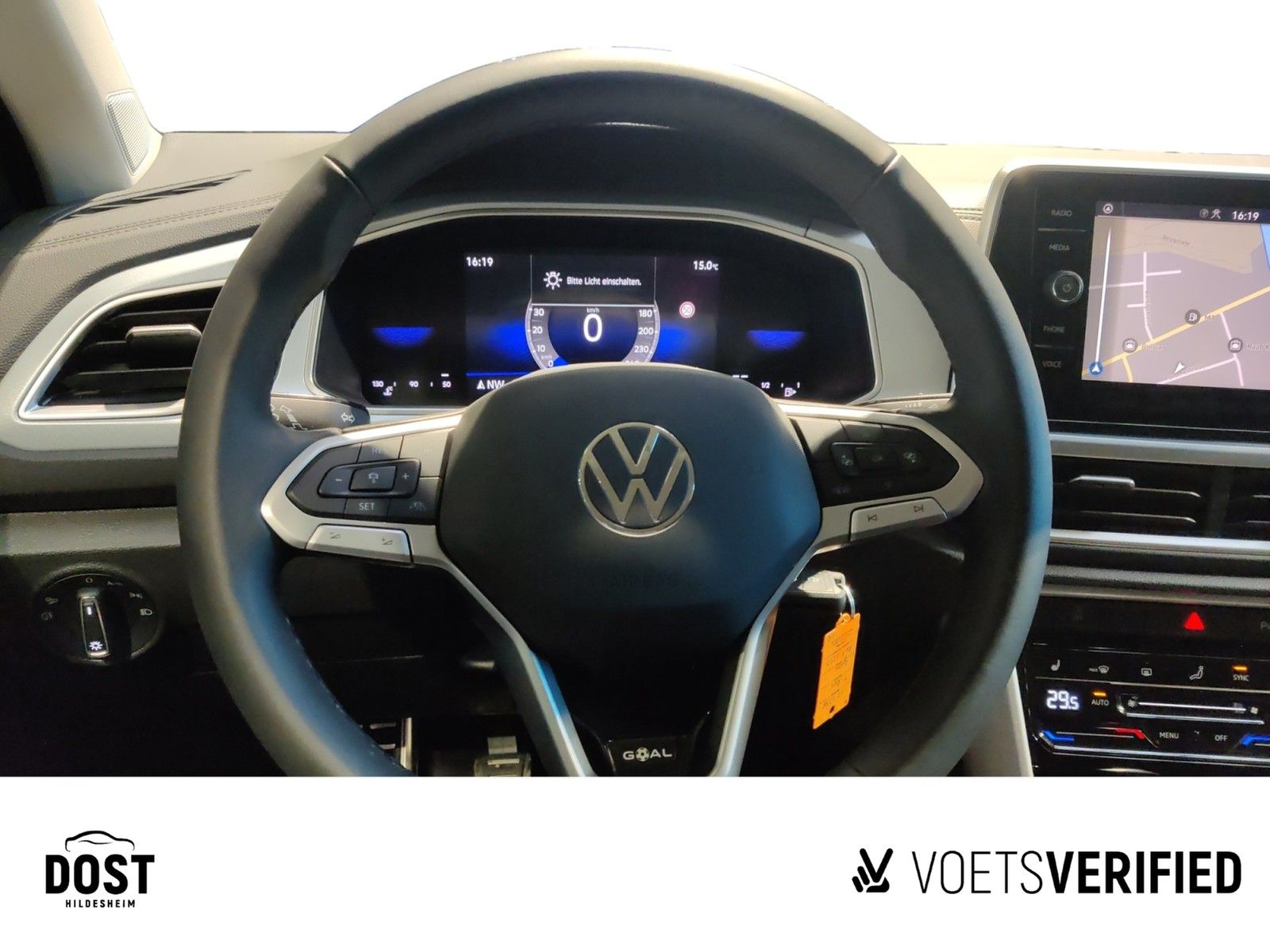 Volkswagen T-Roc - Bild 12