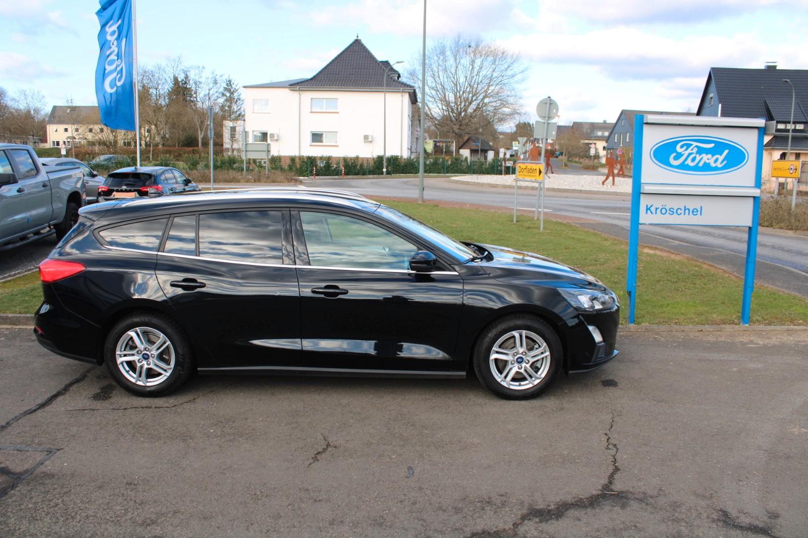 Ford Focus Tur. 1.5l Ecobl. C&C+Induktion+Navi