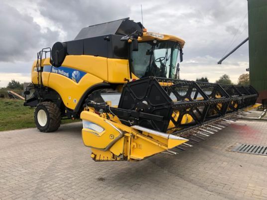 New Holland CX 8090