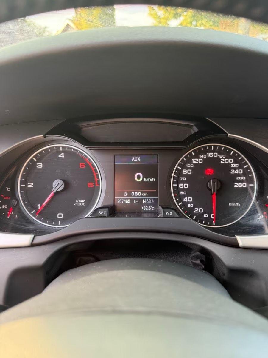 Audi A4 2011 — photo 8