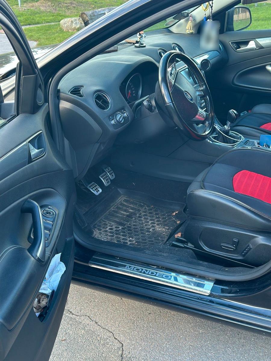 Ford Mondeo 2012 — photo 6