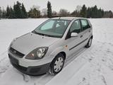 Ford Fiesta 1,6 TÜV NEU 5Türer Klima 101PS - Ford Fiesta aus 2005: 1.6