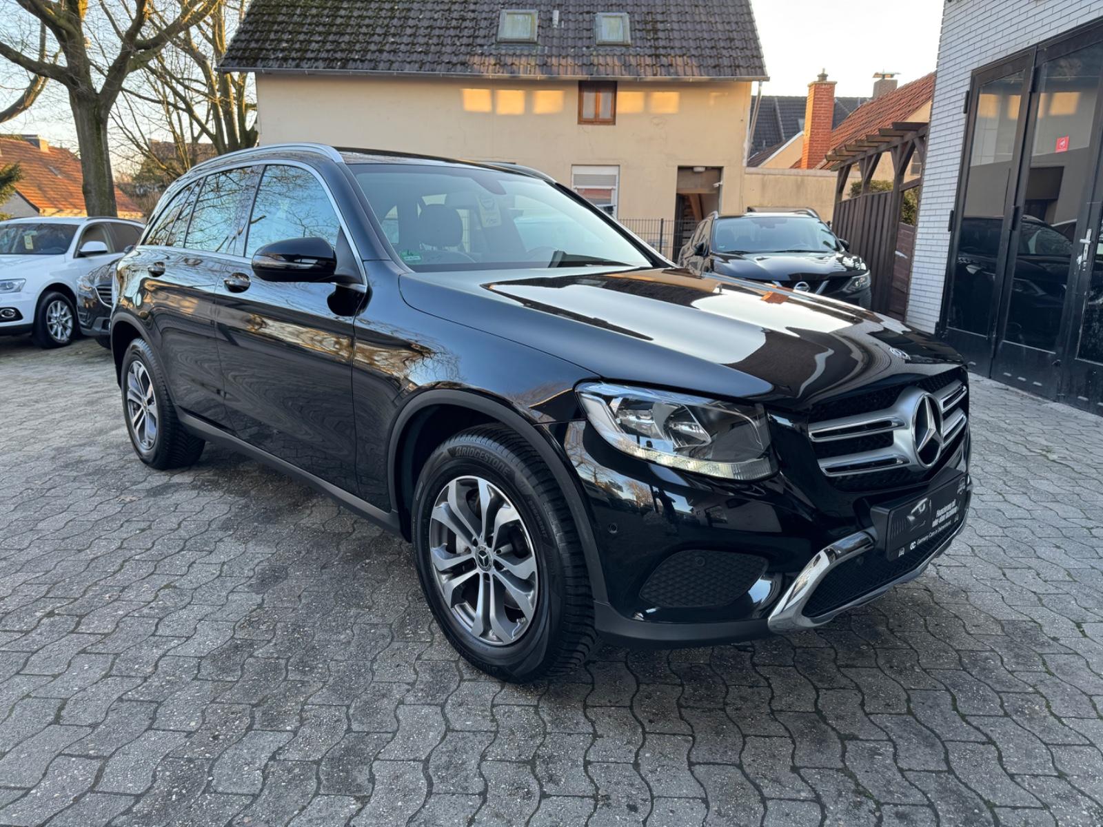 Mercedes-Benz GLC 220 d 4Matic.Automatik+Navi+Panorama+Tüv Neu