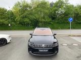 Volkswagen Tiguan 2.0 TDI SCR DSG Highline KAMERA LED AHK - Volkswagen Gebrauchtwagen mit Automatikschaltung