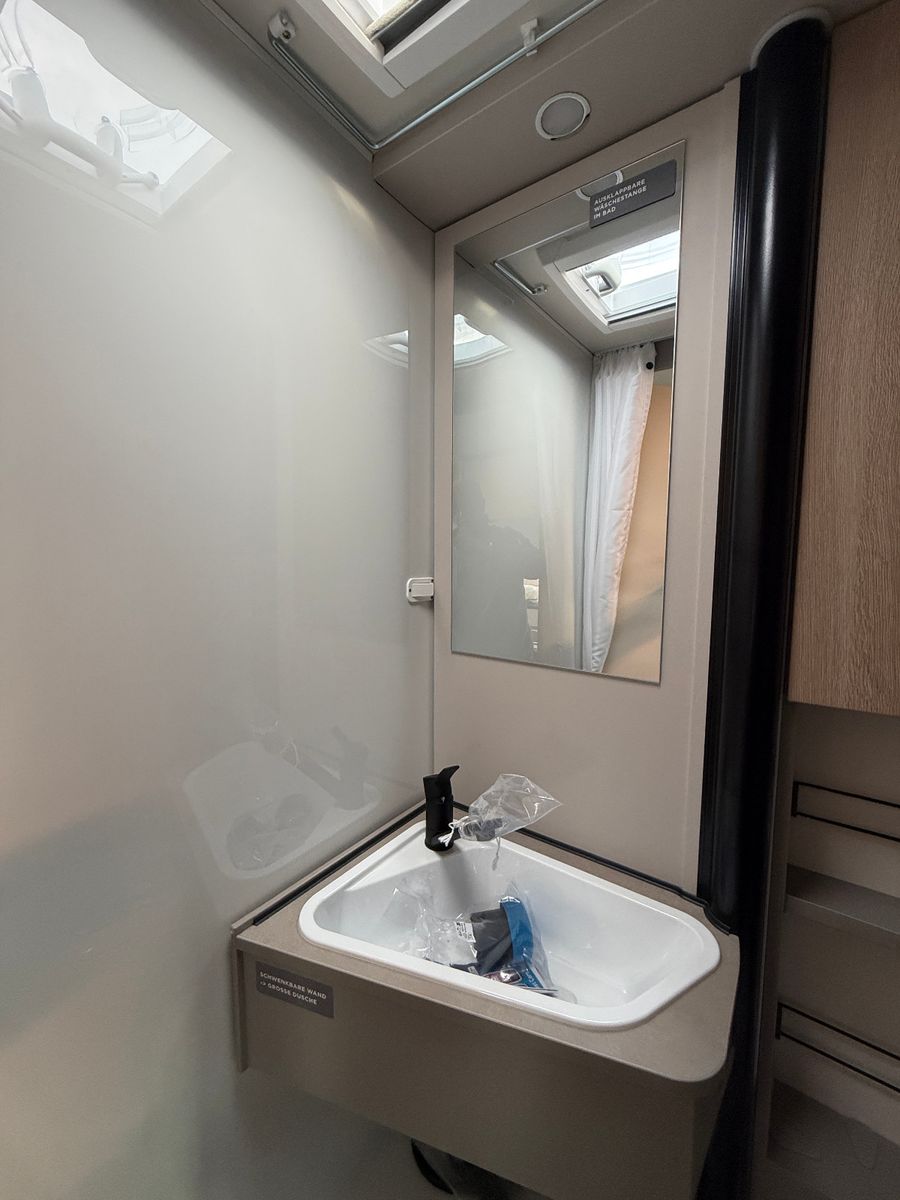 Fahrzeugabbildung LMC Tracer 670 V