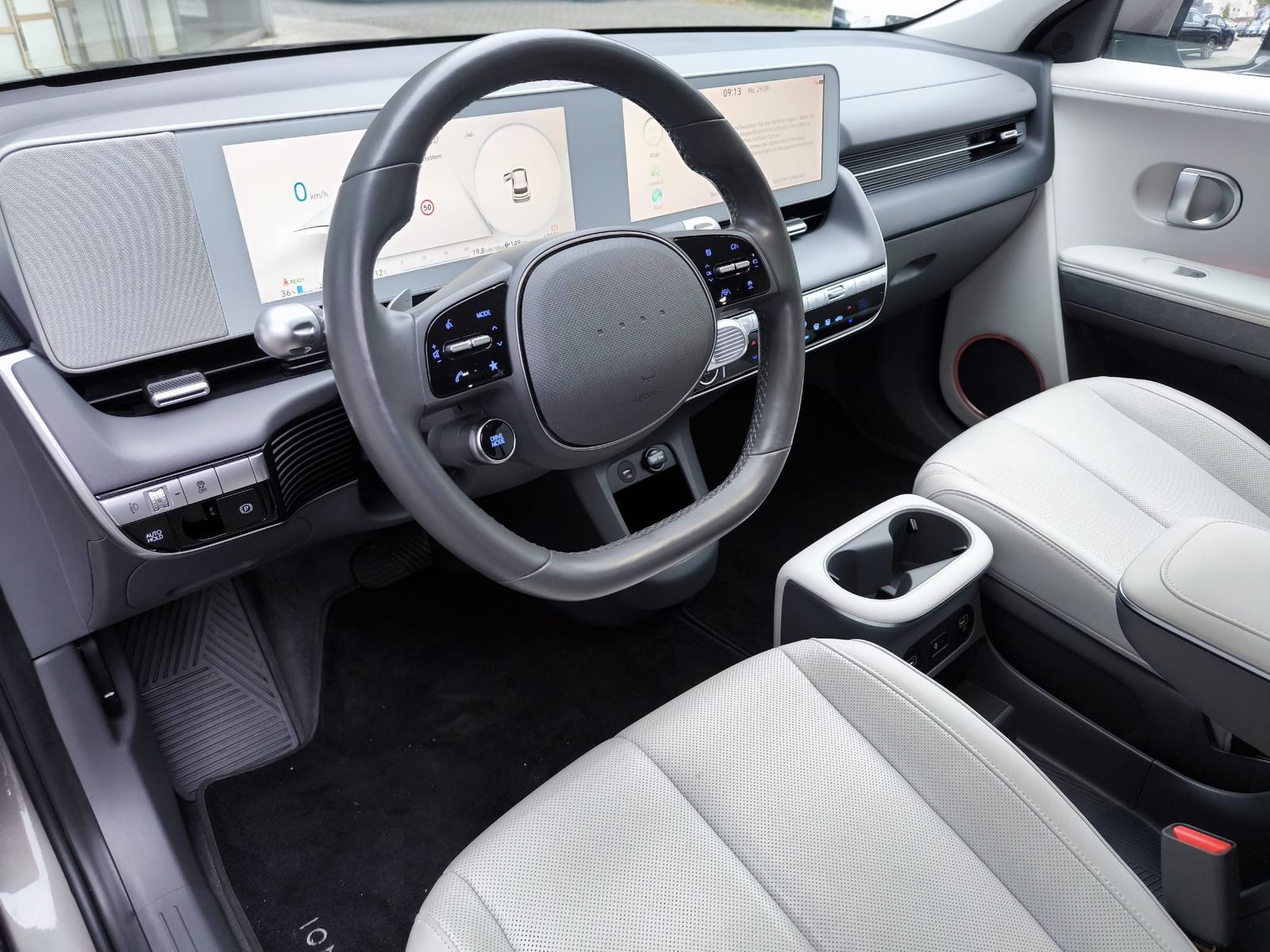 Fahrzeugabbildung Hyundai Ioniq 5 Techniq PANO+NAVI+LED+SHZ+KAMER+ACC+19"+