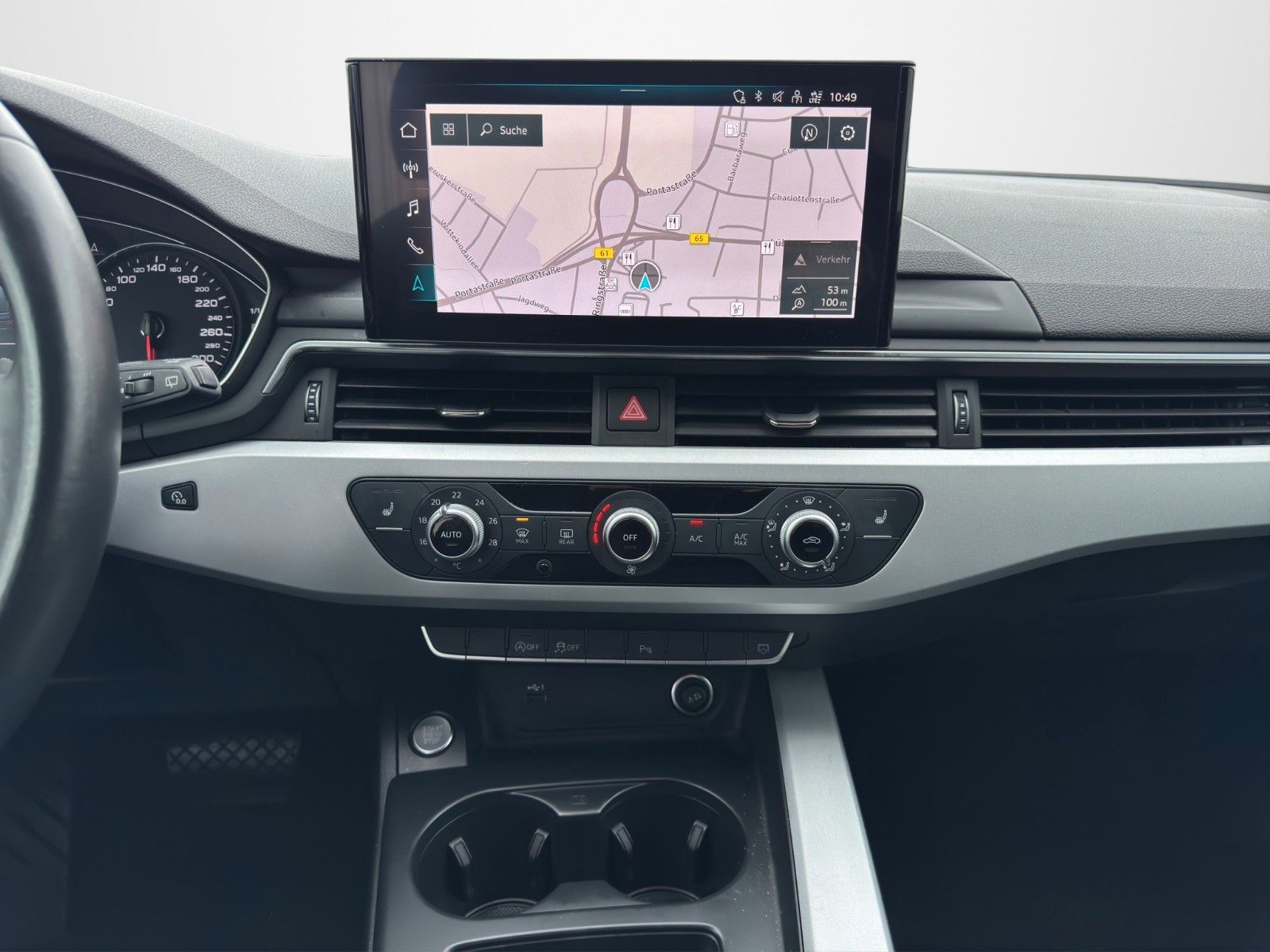 Fahrzeugabbildung Audi A4 AVANT 35 TFSI BLACK S-TRONIC NAVI LED ALLWETT