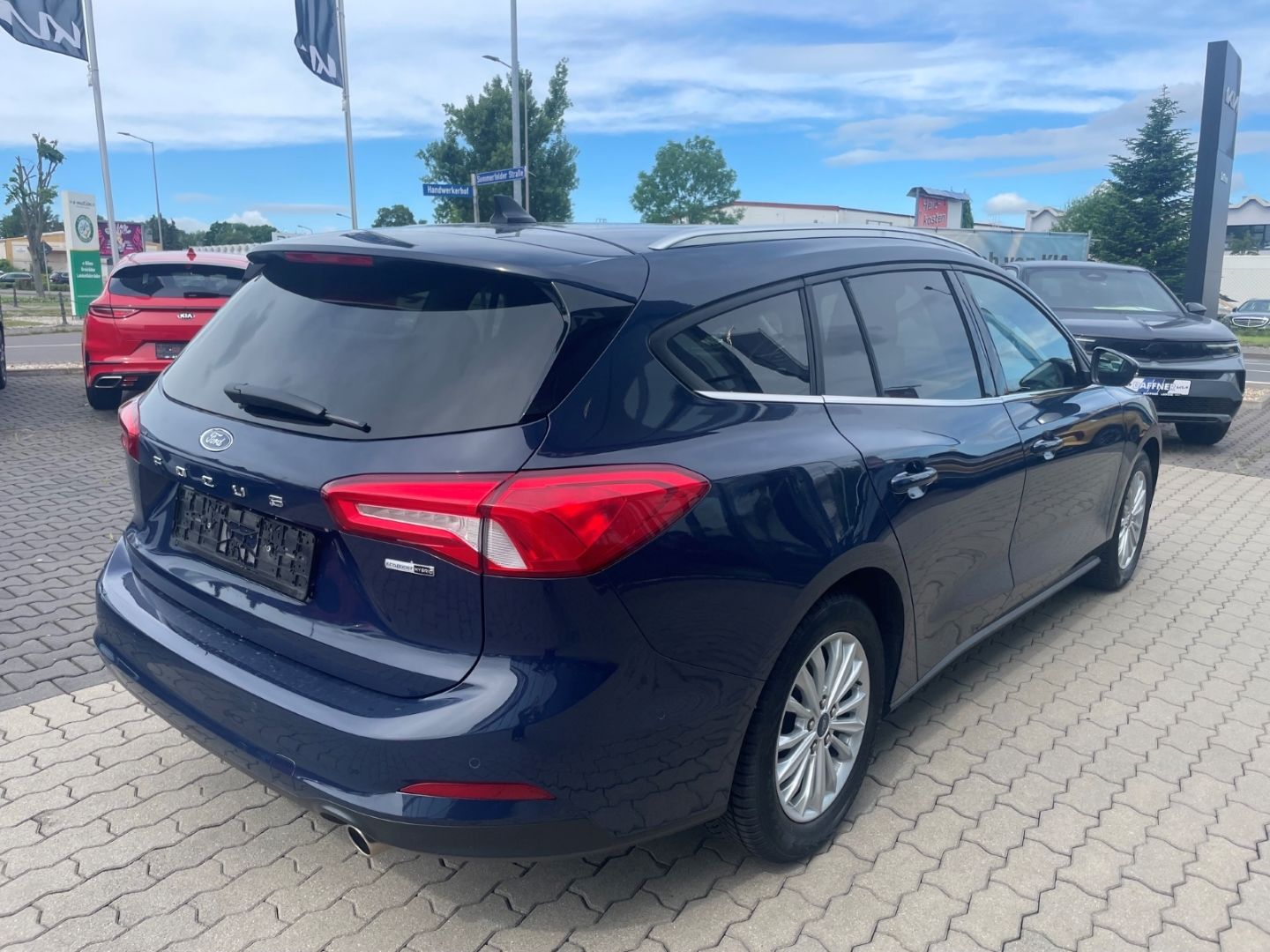 Fahrzeugabbildung Ford Focus Turnier Titanium X Kamera elek. AHK LED