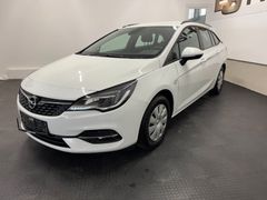 OPEL Astra K Sports Tourer Business*NAVI*PDC*AHK* OPEL Astra K Sports Tourer Business*NAVI*PDC*AHK*