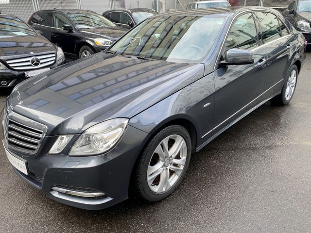 Mercedes-Benz E 200 CGI Avantgarde/Aut/Navi/Bi-Xenon/PDC/LM17