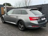 Skoda Superb Combi Ambition2.0 DSG 4x4 ACC*Virtual*AHK - Kombis bis 25.000 Euro