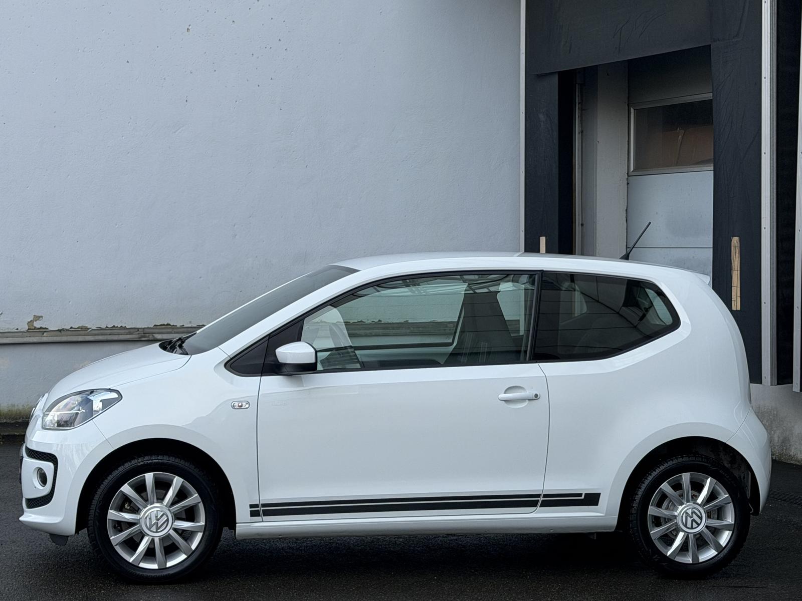 Volkswagen up! club up! Navi Sound-System Sitzheizung Alu´s