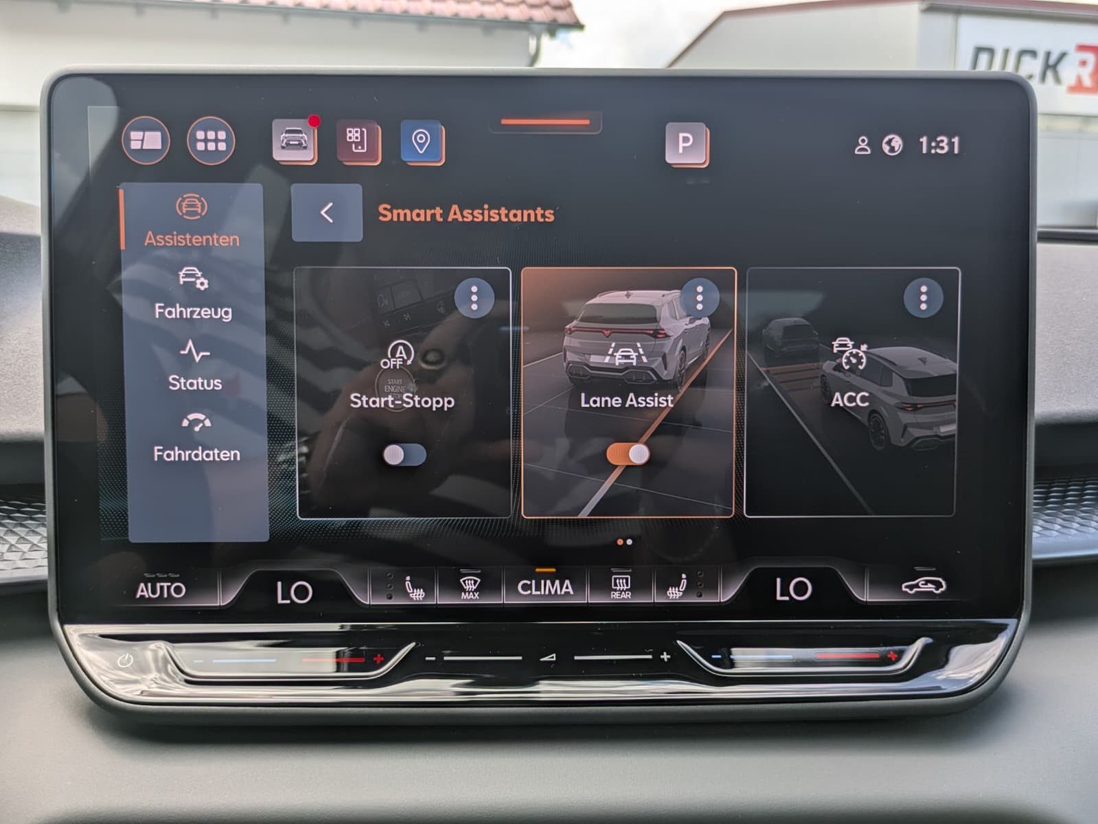 Fahrzeugabbildung CUPRA Terramar 2.0 TSI 4D VZ HUD*MATRIX*PANO*DCC*20"