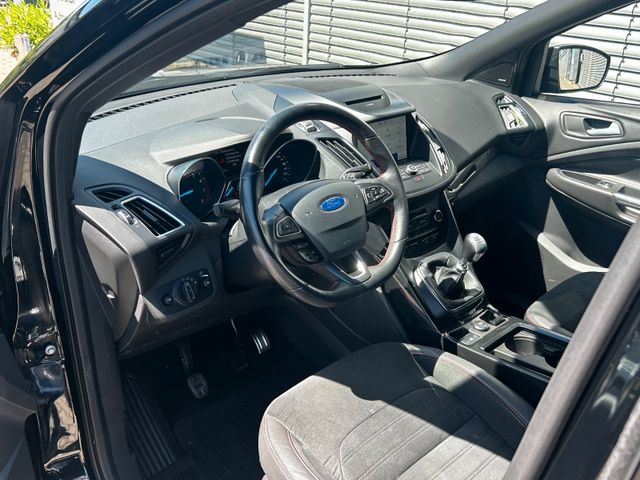 Kuga ST-Line