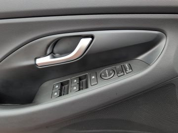 Hyundai i30 T-GDI Hybrid 48V 1.0 Hatchback *PDC*DAB*SHZ*