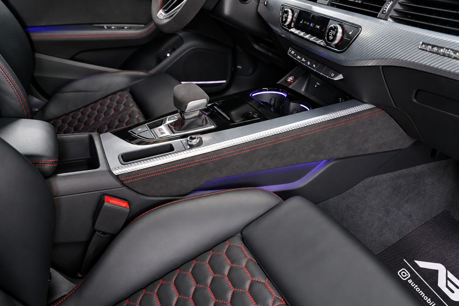 Fahrzeugabbildung Audi RS 4 2.9 TFSI *Virtual*RautenSitze*B&O*Pano*HUD