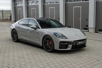 Porsche Panamera - 8