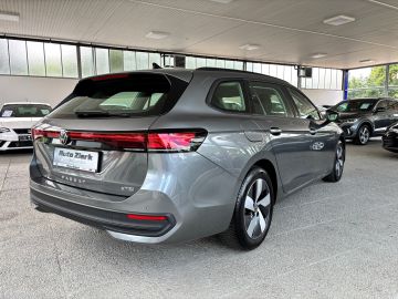 Volkswagen Passat - 7
