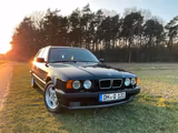 BMW E34 525i Touring Oldtimer mit H-Kennzeichen - BMW 525: Kombi, E34 525i