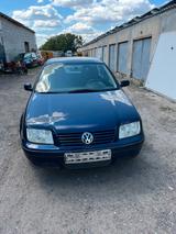 Volkswagen Vw Bora 1.6 Benziner - gebrauchte VW Bora aus dem Jahr 2004