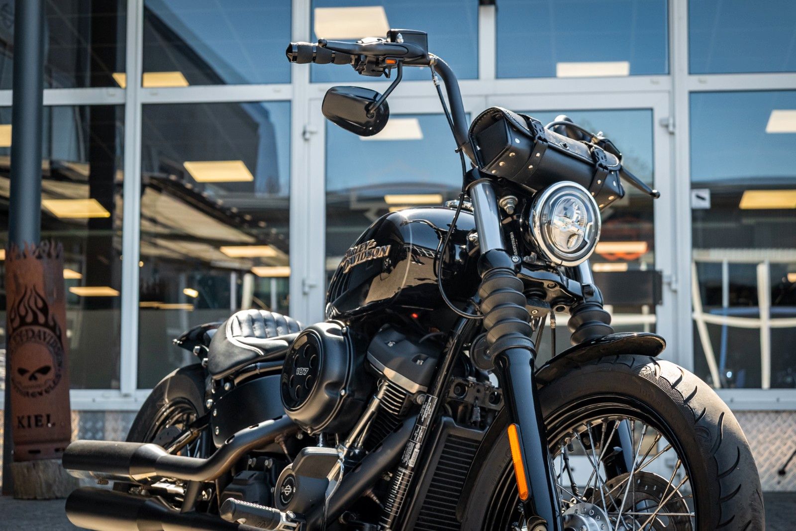 Fahrzeugabbildung Harley-Davidson STREET BOB FXBB - Heckumbau 200er Hinterreifen
