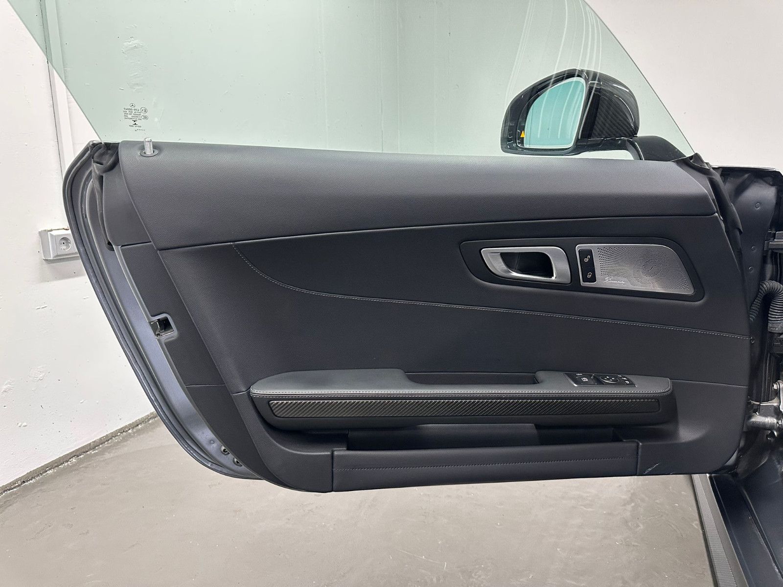 Fahrzeugabbildung Mercedes-Benz AMG GT R 4.0 V8  *KERAMIK*CARBON*PERF.-SITZ*