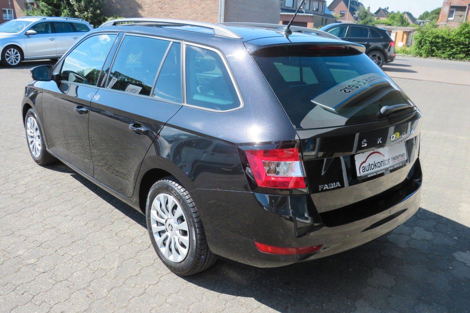 Fahrzeugabbildung SKODA Fabia Combi Ambition GJ SMART-LINK SITZH. NAVI 1